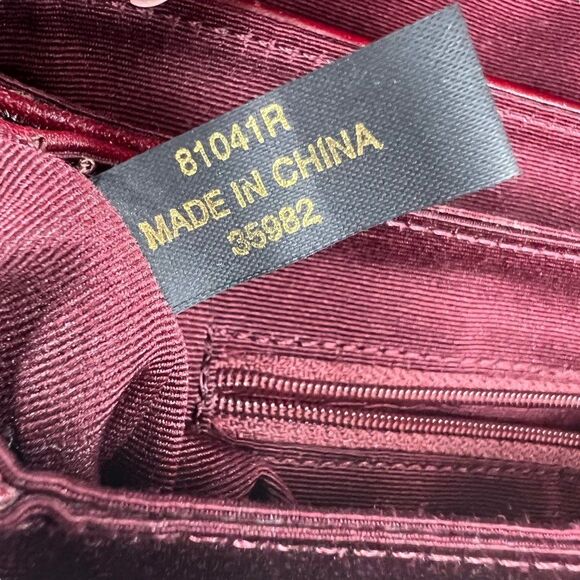 Vintage Etienne Aigner Gorgeous Deep Red Leather Shoulder Messenger Style Bag - Picture 12 of 16